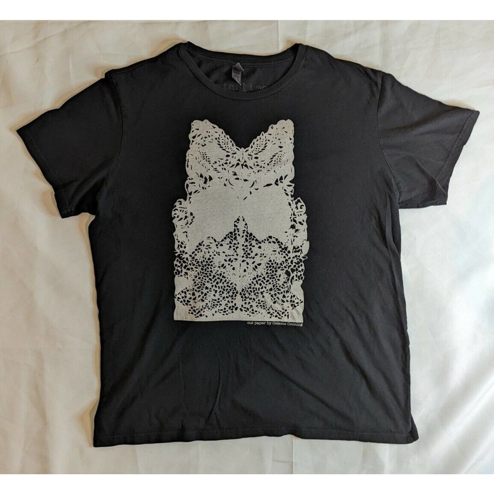 Zoe Juniper Cut Paper District T-shirt Size XL Celeste Cooning
